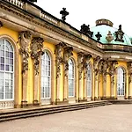 Hotel Am Luisenplatz 4*