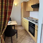 Am Luisenplatz 4*