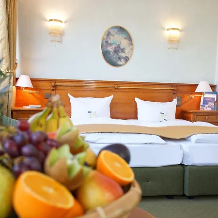 Hotel Am Luisenplatz 4*
