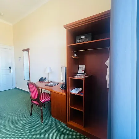 アム ルイセンプラッツ