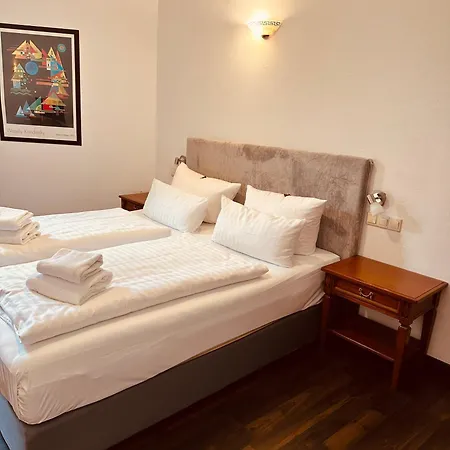 ホテル アム ルイセンプラッツ