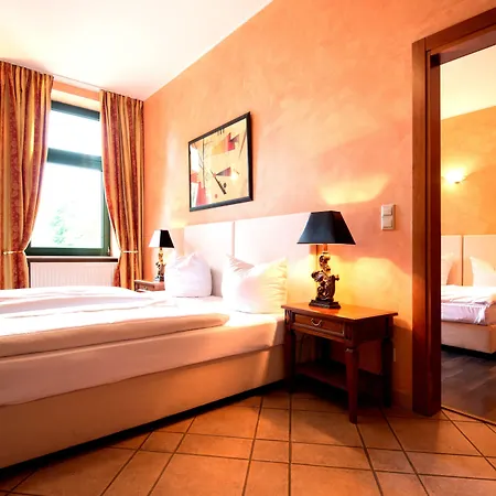 ホテル アム ルイセンプラッツ 4*