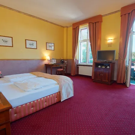 ホテル アム ルイセンプラッツ ポツダム