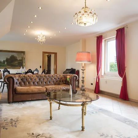 Am Luisenplatz 호텔 4*