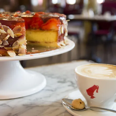 Am Luisenplatz 포츠담