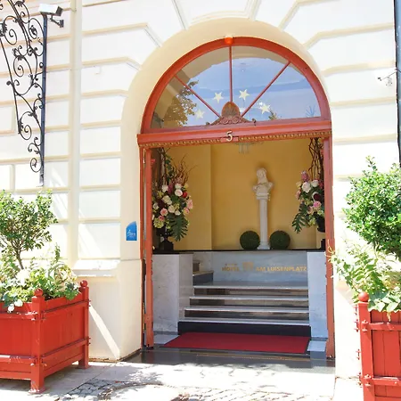 Hotel Am Luisenplatz 4*