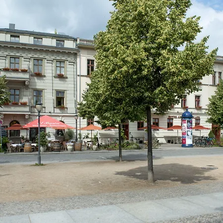 Am Luisenplatz 호텔 포츠담