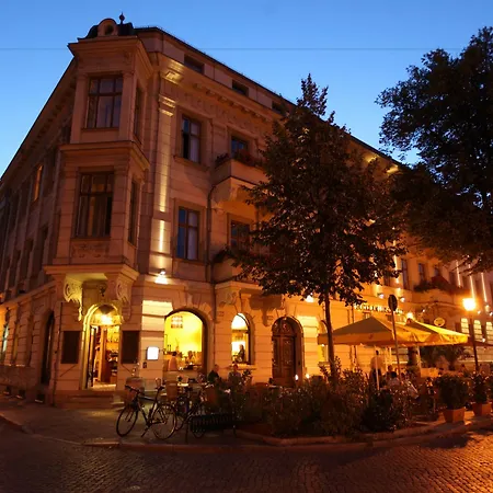Hotel Am Luisenplatz 4*