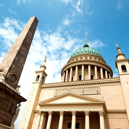 ホテル アム ルイセンプラッツ 4*