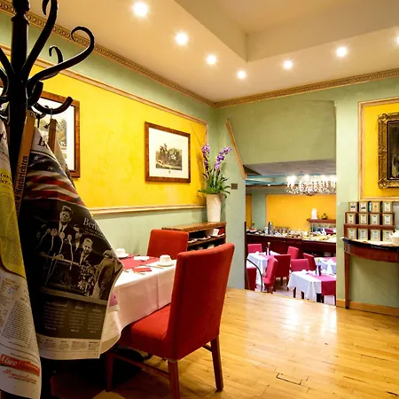 Hotel Am Luisenplatz 4*