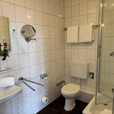Hotel Am Luisenplatz 4*