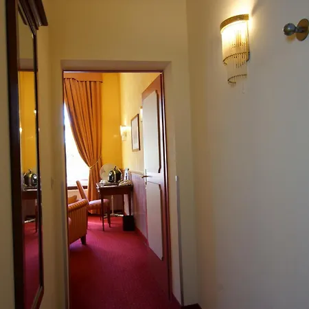 Am Luisenplatz Hotel 4*