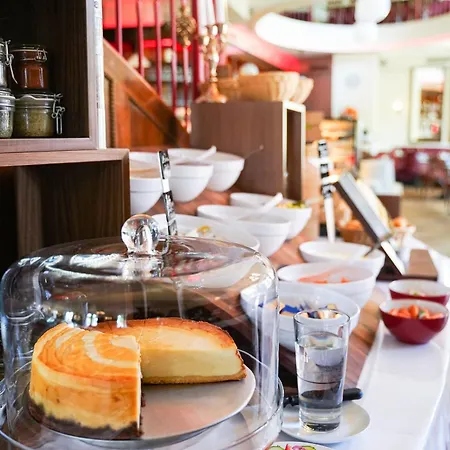 Am Luisenplatz Hotel 4*