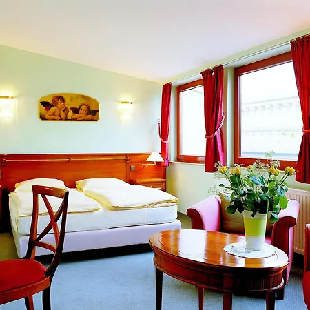 Am Luisenplatz 4* Potsdam