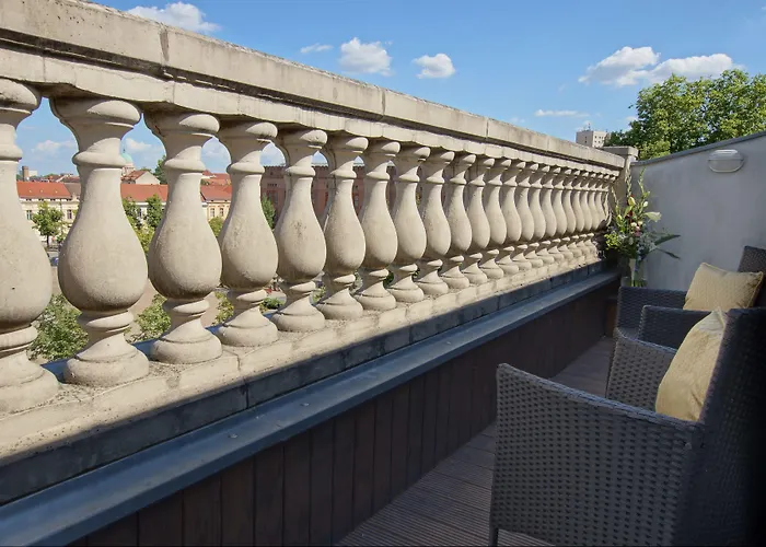 Am Luisenplatz فندق