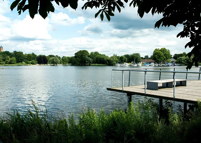 阿姆路易森广场酒店 波茨坦