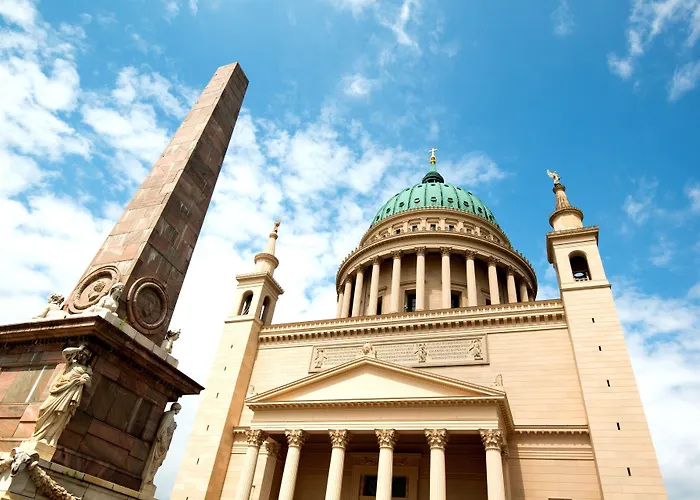 Hotel Am Luisenplatz 4*