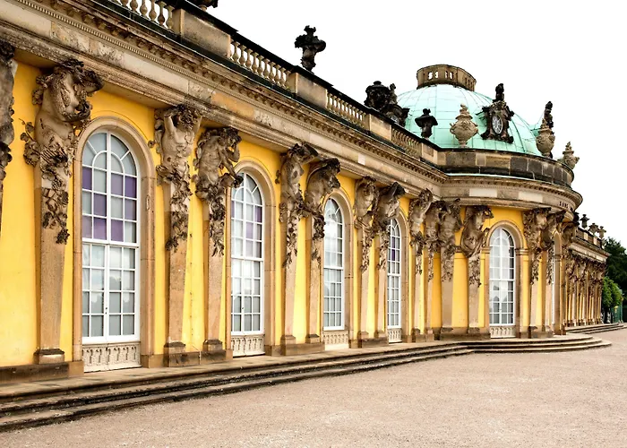 فندق Am Luisenplatz 4*