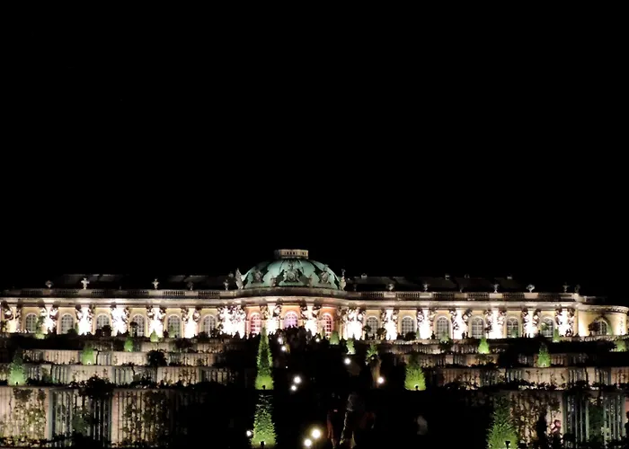 Am Luisenplatz بوتسدام