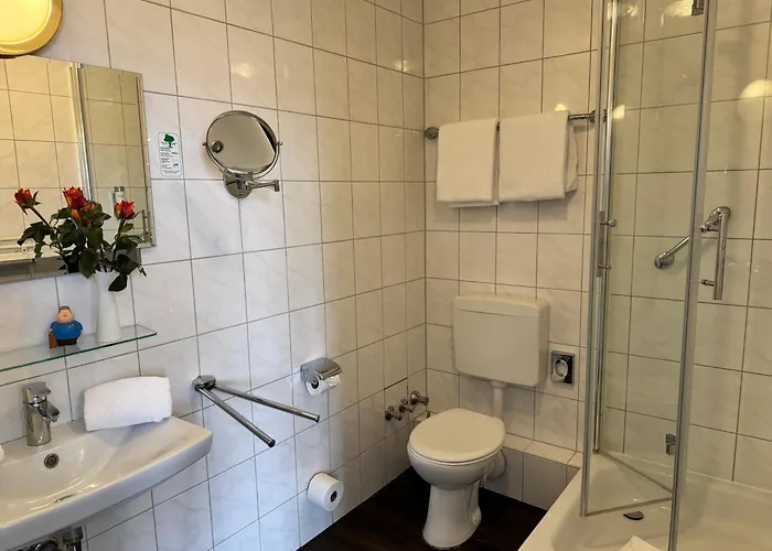 Szálloda Am Luisenplatz 4*