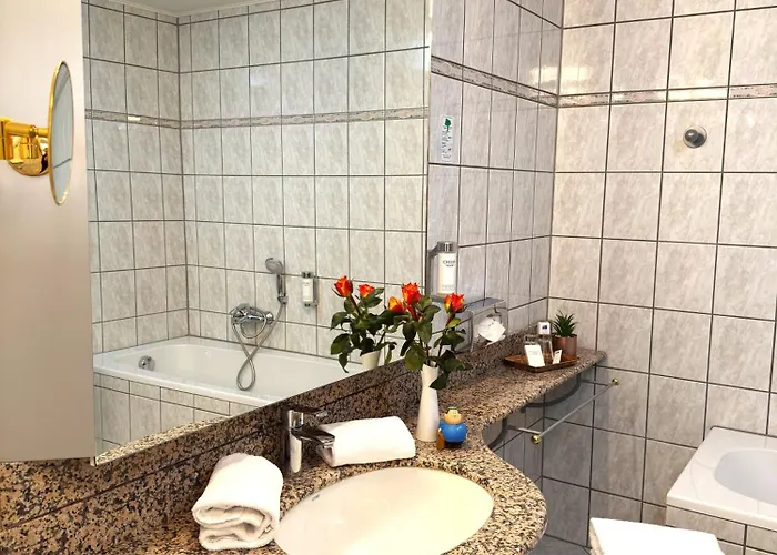 호텔 Am Luisenplatz 4*