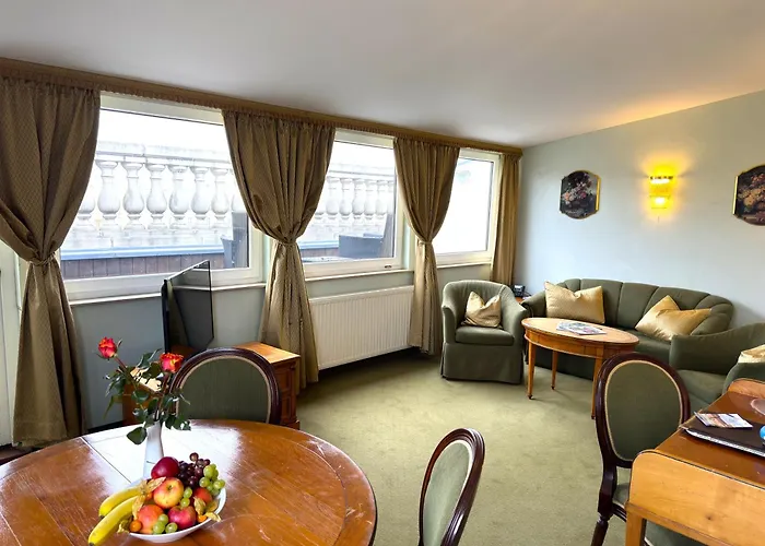 فندق Am Luisenplatz 4*